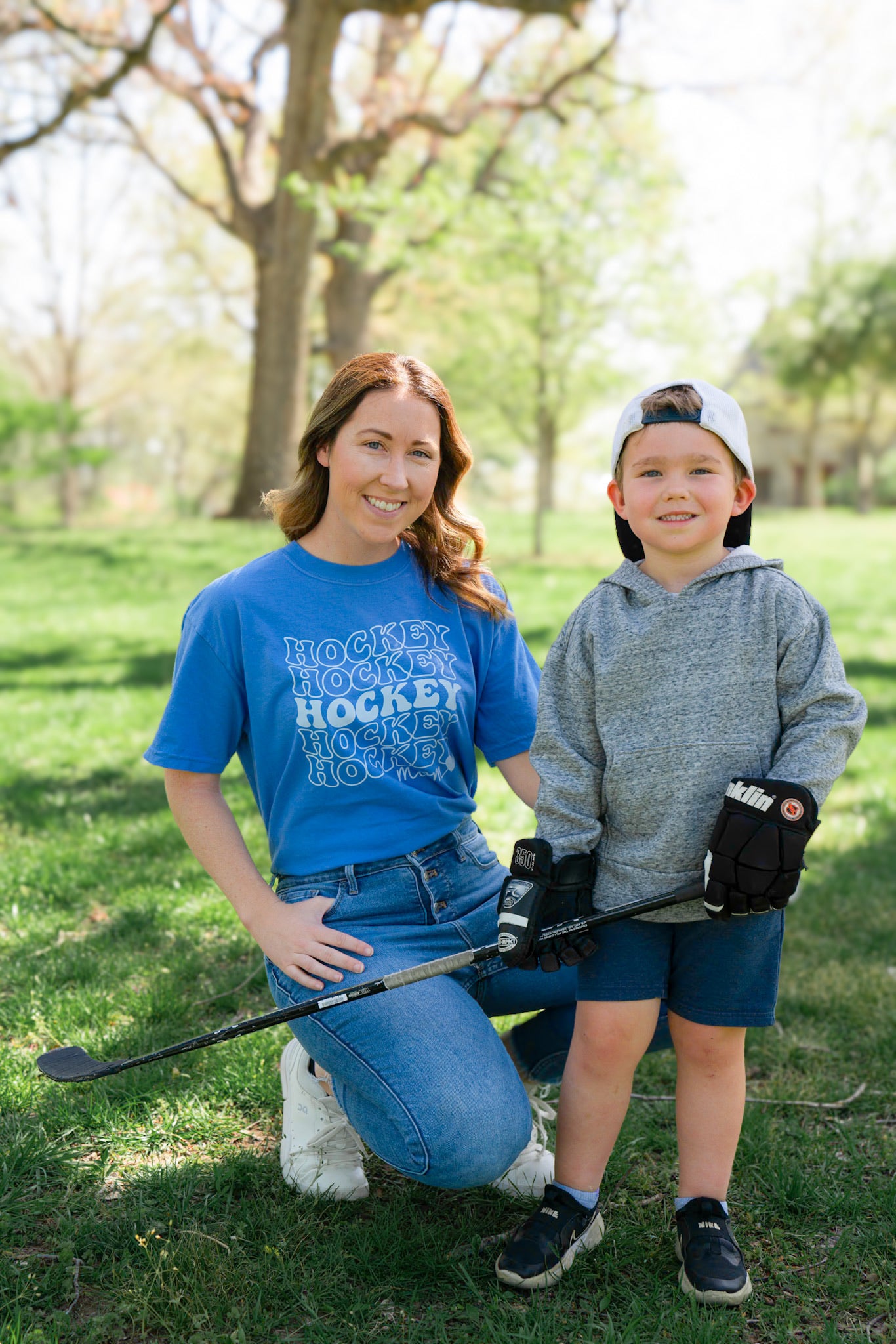 HOCKEY MOM - COMFORT COLORS TSHIRT